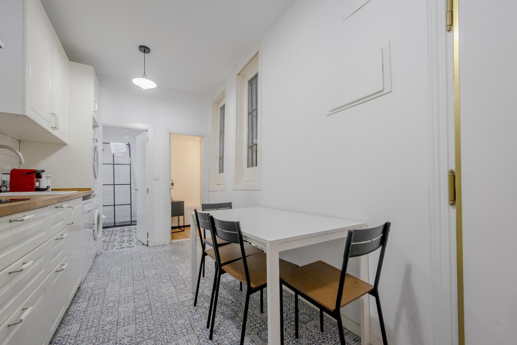 C-Cabeza Cool Apt Para 7 Al Lado De Tirso De Molina E1 Madrid Eksteriør bilde
